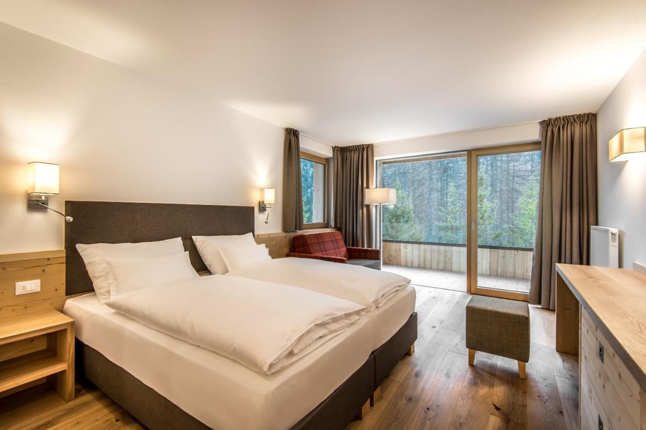 Garni Larix Hotel Colfosco Eksteriør billede