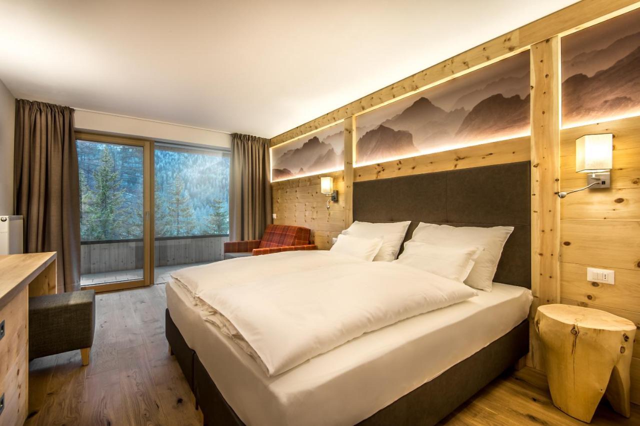 Garni Larix Hotel Colfosco Eksteriør billede