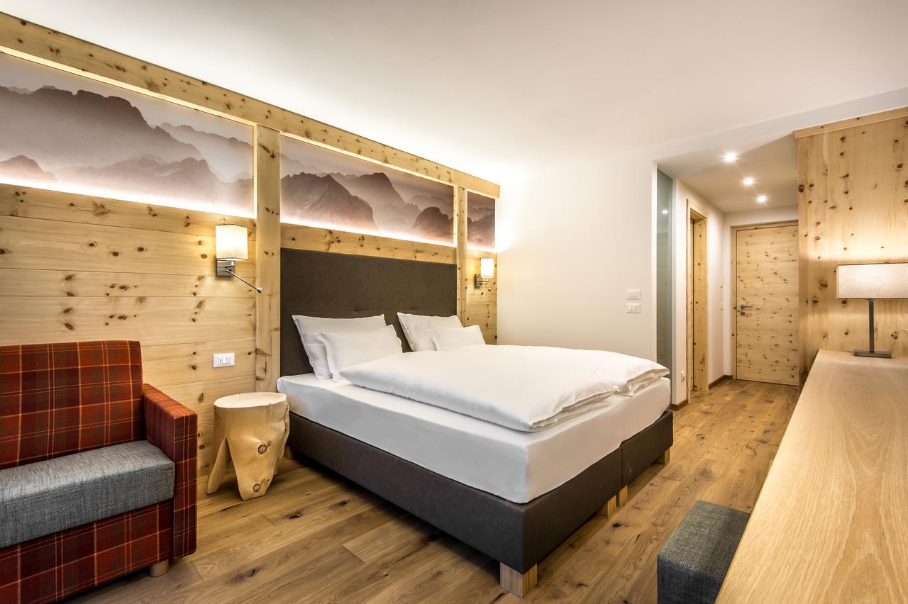 Garni Larix Hotel Colfosco Eksteriør billede
